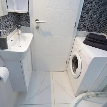 Διαμέρισμα Apartman Global Πριέντορ
